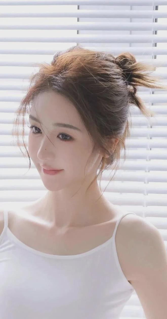 欧美性激情的愛 MBA智库AYX爱游戏欧美一级A片